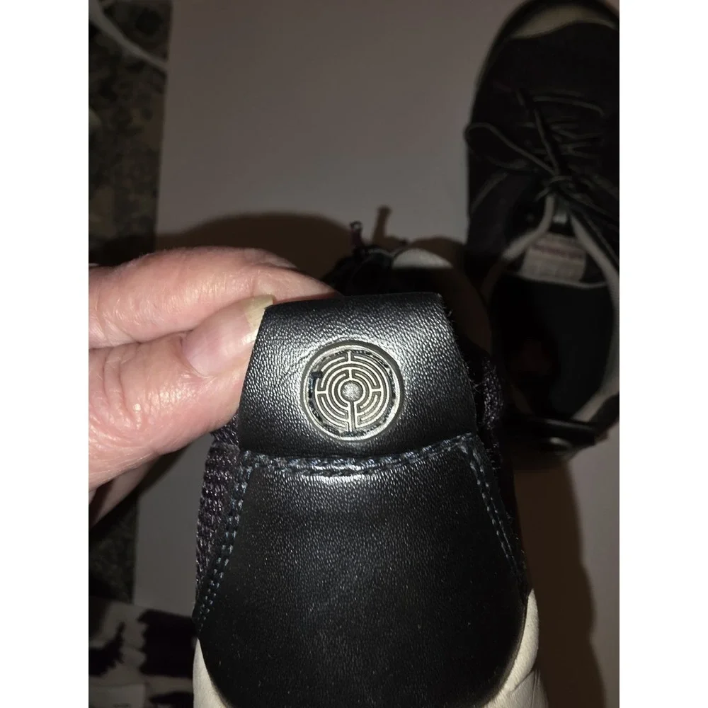 Weil Womens Size 9 Orthopedic Tennis‎ Shoes.